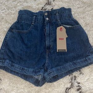 Levi shorts